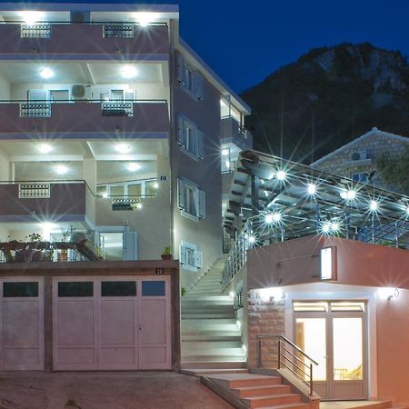 Apartments Marina Свети Стефан Екстериор снимка