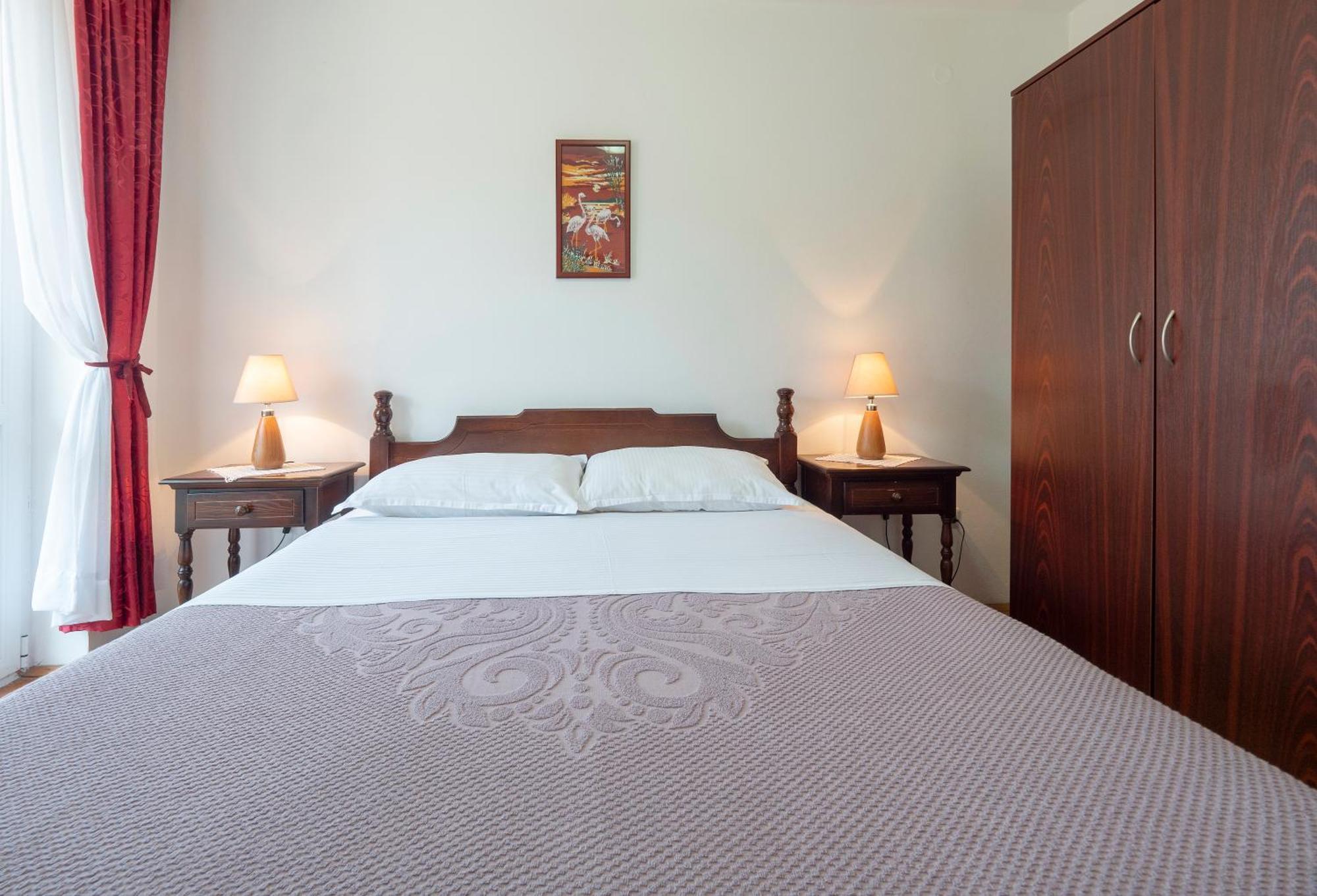 Apartments Marina Свети Стефан Екстериор снимка
