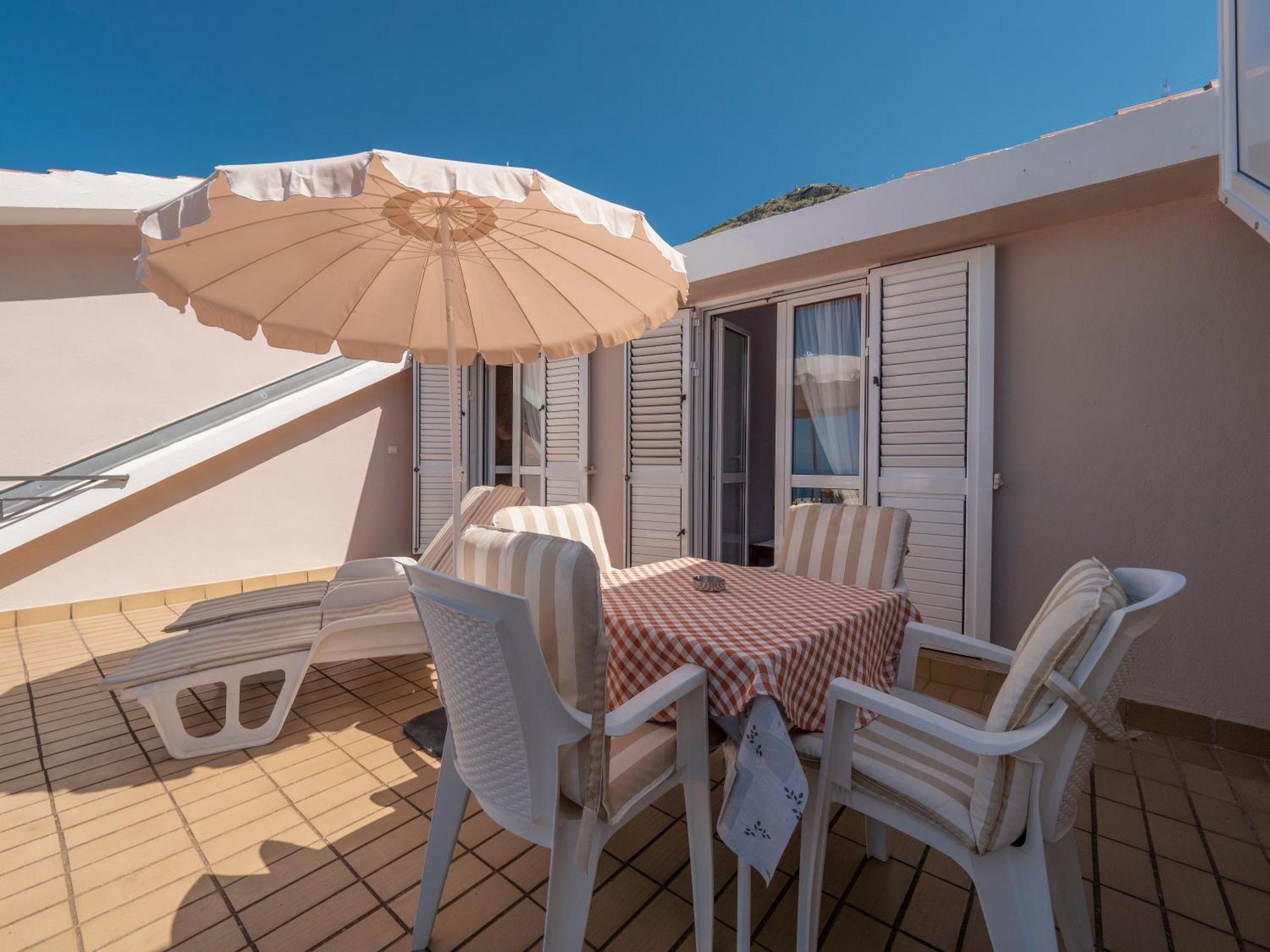 Apartments Marina Свети Стефан Екстериор снимка