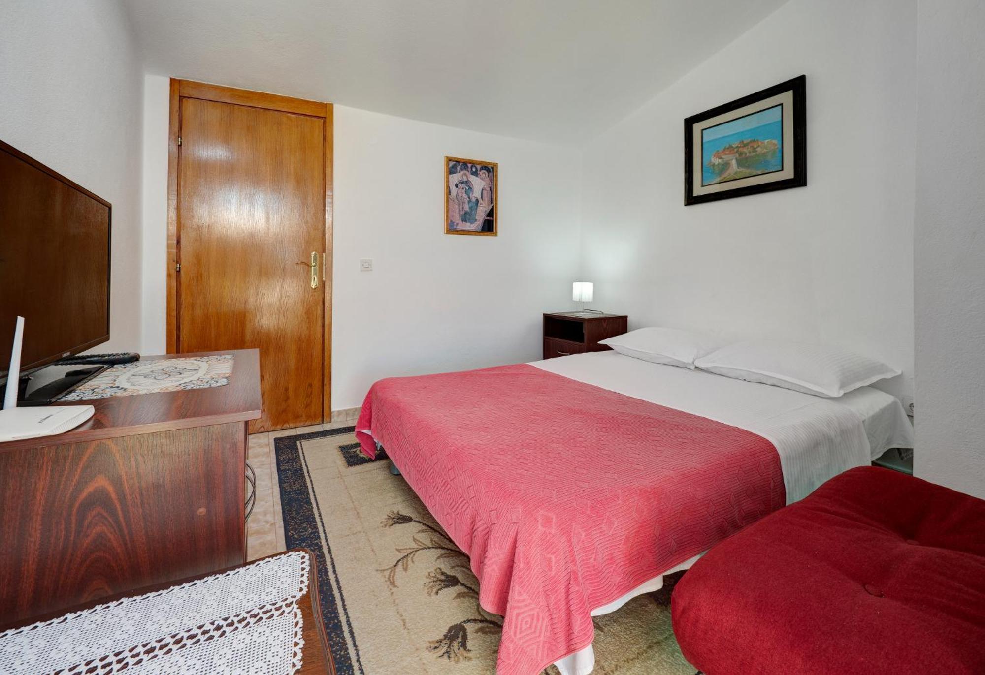 Apartments Marina Свети Стефан Екстериор снимка