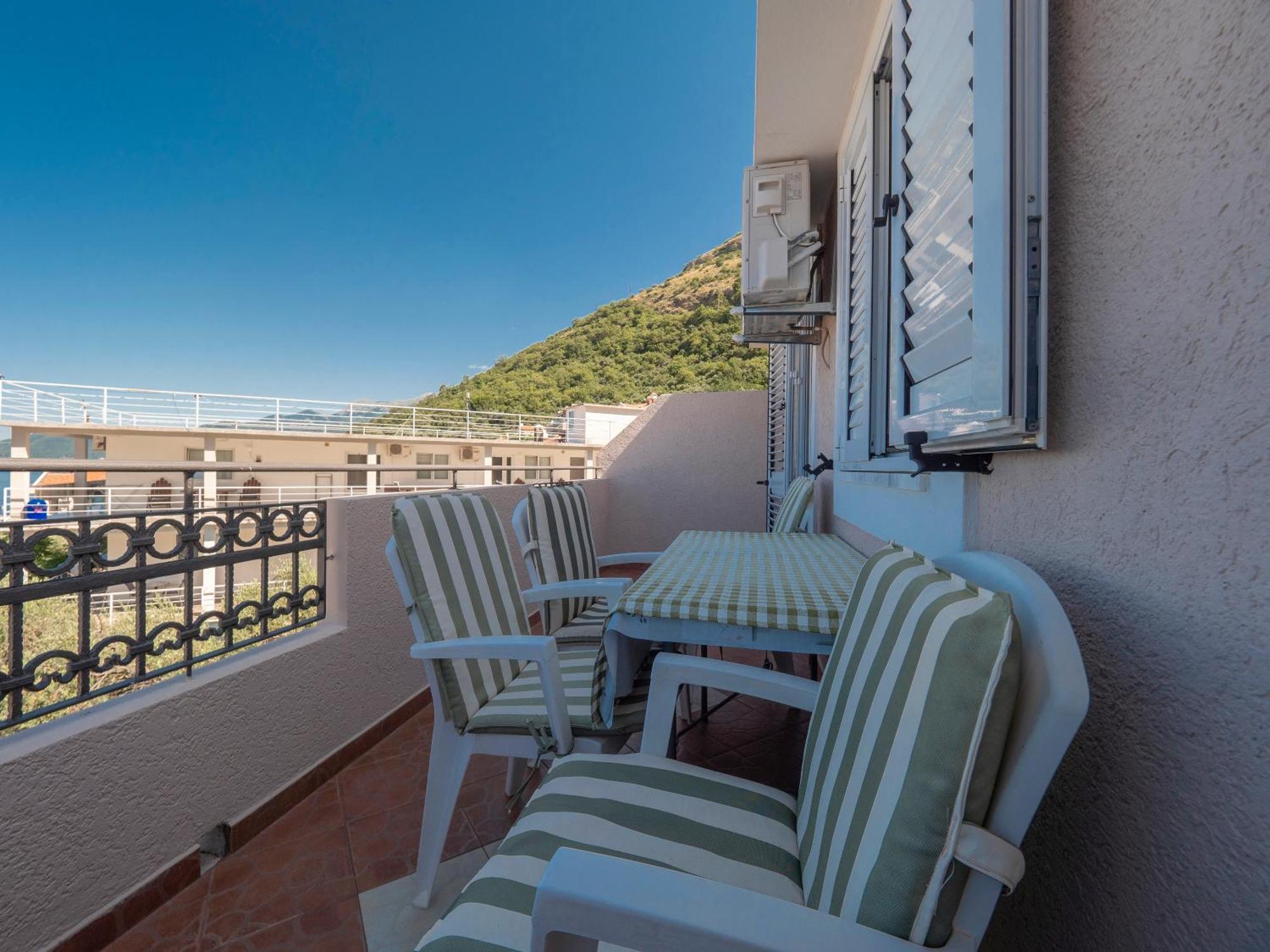 Apartments Marina Свети Стефан Екстериор снимка